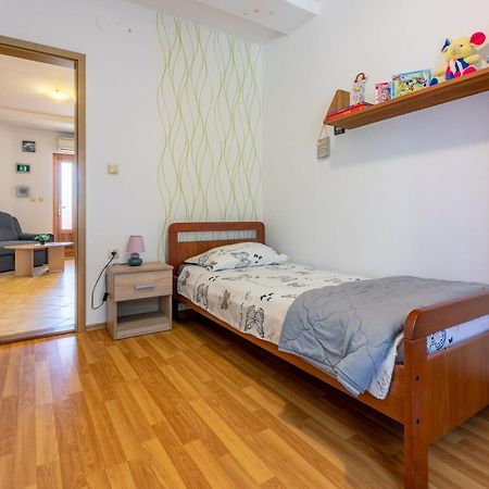 Apartments Armando Fažana Habitación foto